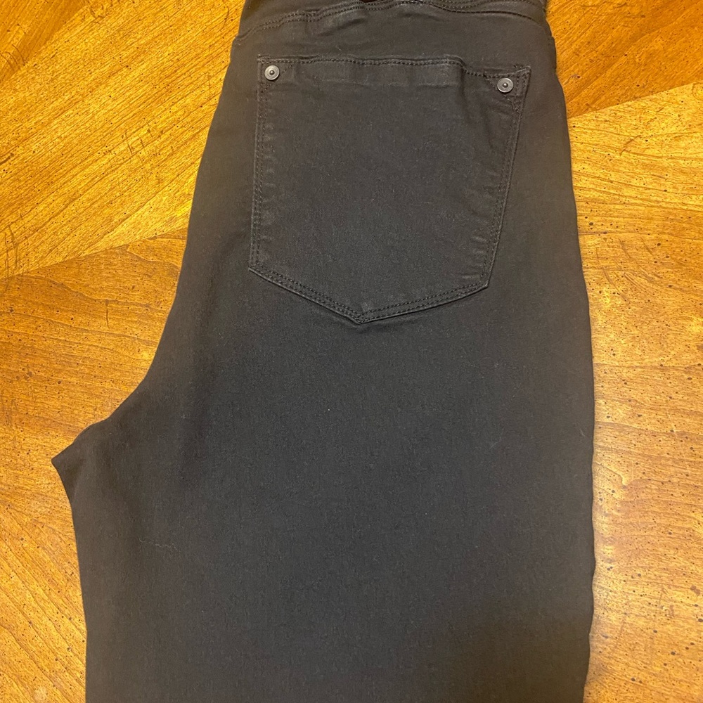 Wit & Wisdom Women’s Black Jeans